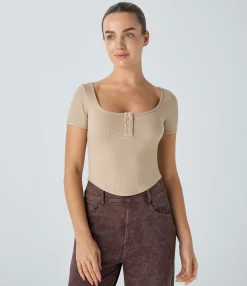 Casual Tops<HALARA Ribbed Knit Henley Neck Curved Hem Slim Cropped Casual Top