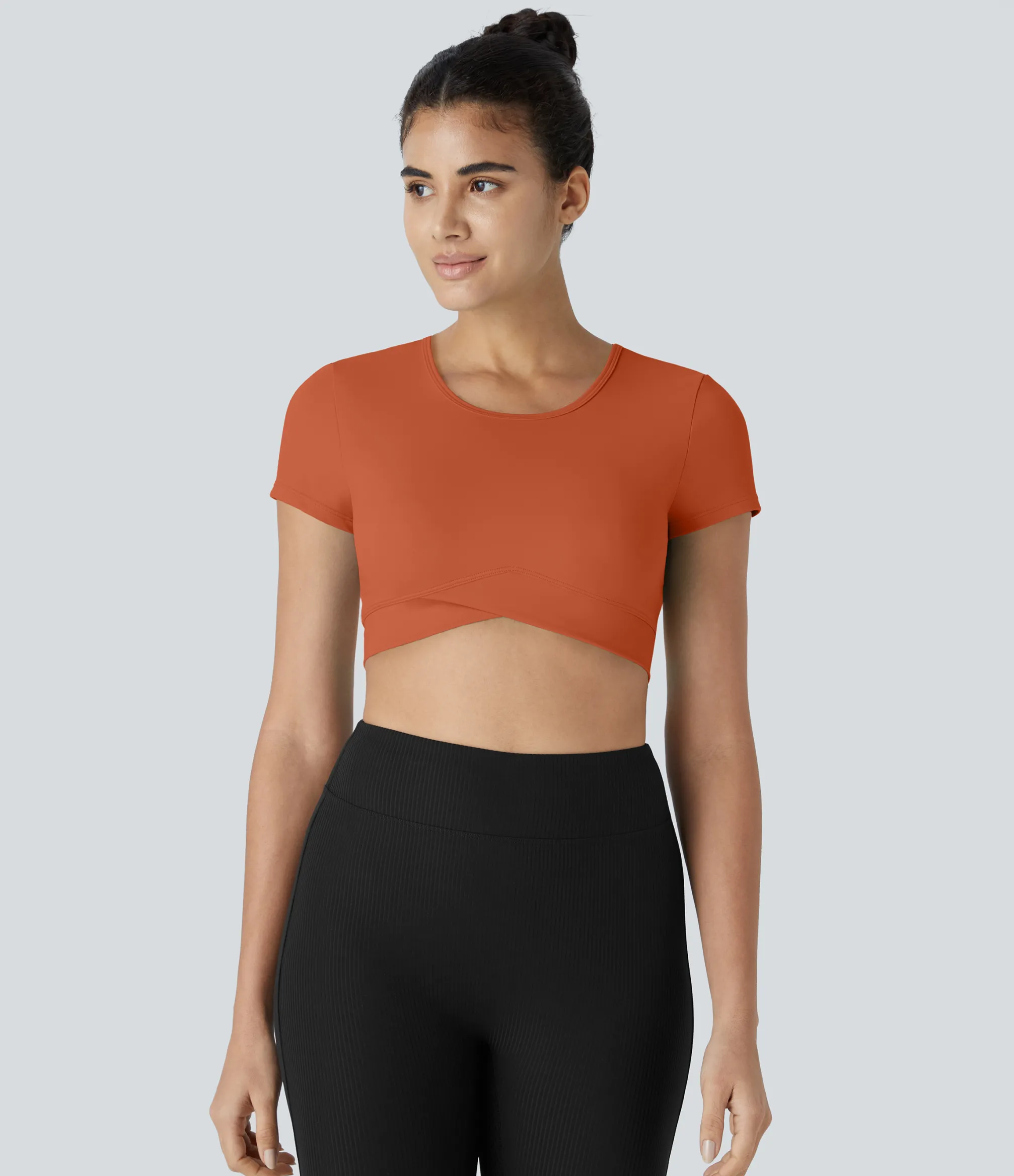 Yoga Tops|Casual Tops<HALARA SoftlyZero™ Plush Crossover Hem Cropped Sports Top